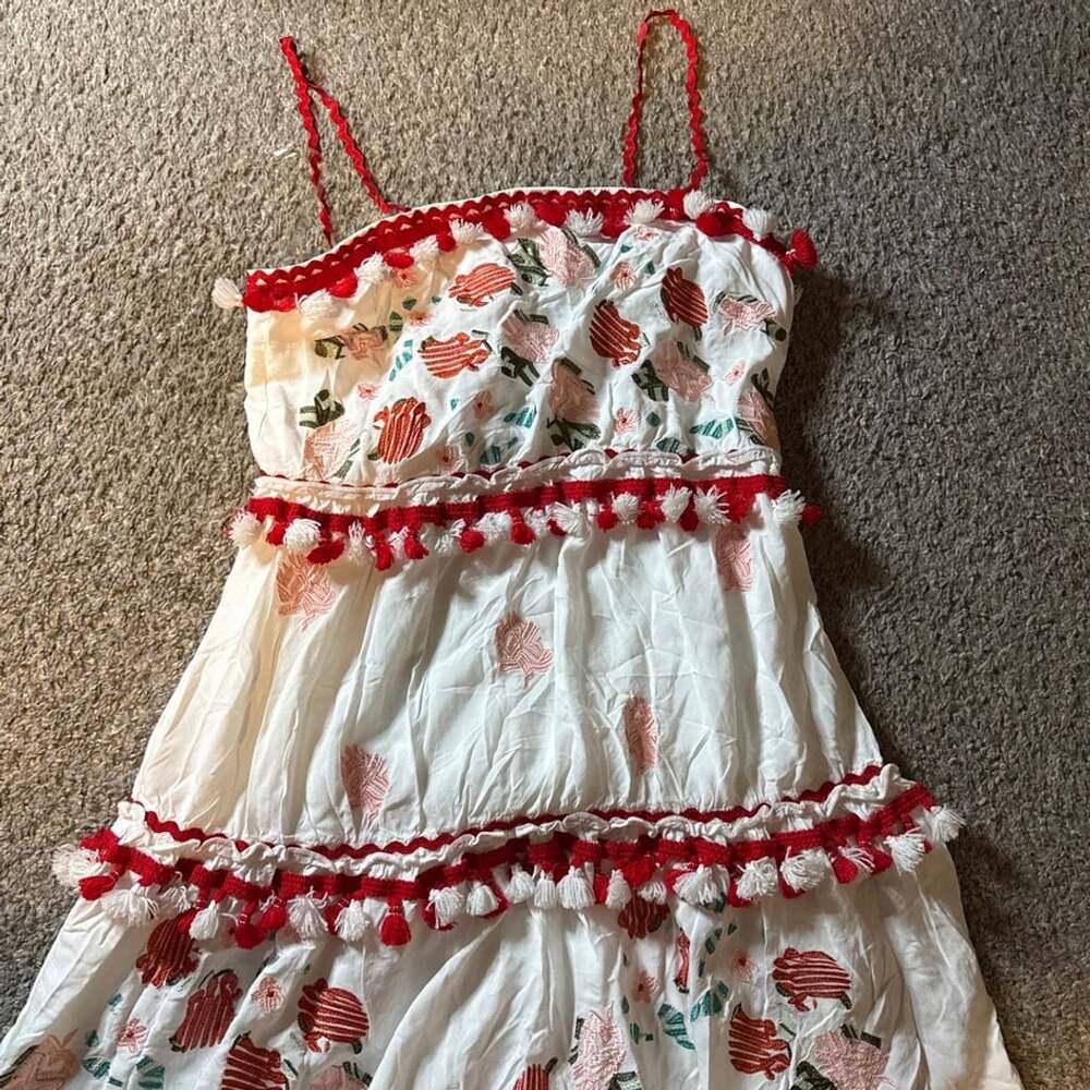 L'Atiste by Amy White Floral Embroidered Tassel Tiered Maxi Dress S